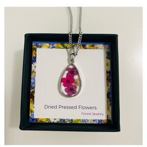 BRAND NEW Dried pressed flowers necklace, with box